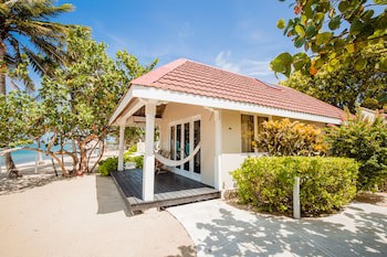 Almond Beach Resort At Jaguar Reef