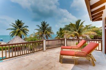 Almond Beach Resort At Jaguar Reef