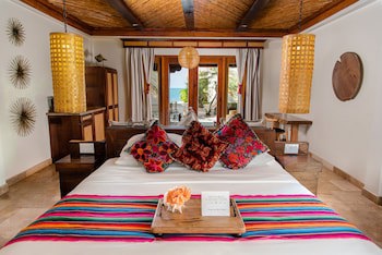 Almond Beach Resort At Jaguar Reef