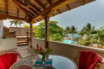 Almond Beach Resort At Jaguar Reef