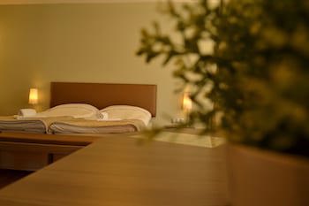 Ellopia Point Hotel