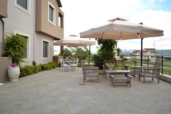 Ellopia Point Hotel