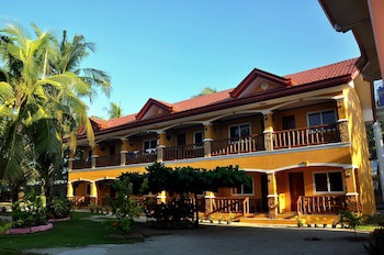 Slam's Garden Dive Resort