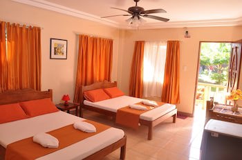 Slam's Garden Dive Resort