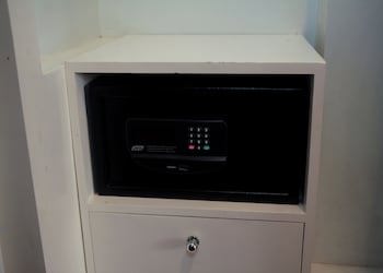 Casablanca Suites Near Airport