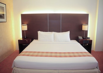 Casablanca Suites Near Airport