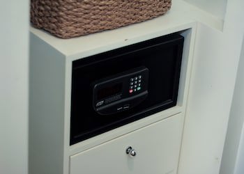 Casablanca Suites Near Airport