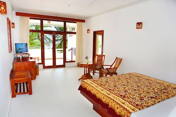 Oasey Beach Hotel