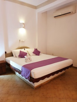 Oasey Beach Hotel