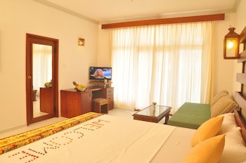 Oasey Beach Hotel