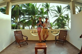 Oasey Beach Hotel