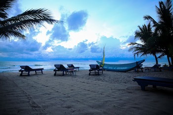 Oasey Beach Hotel