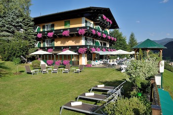 Eva,Garden
