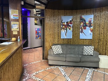 Alajuela Backpackers Airport Hostel