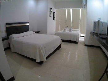 Hotel Plaza Playa - Near Playa Del Carmen Main Beach