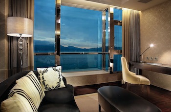 The Crystal Resort Sun Moon Lake