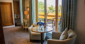 The Manor West Hotel & Leisure Club
