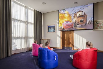 The Manor West Hotel & Leisure Club