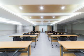 Reborn Suwon Silkroad Hotel