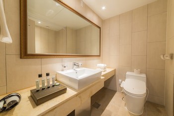 Reborn Suwon Silkroad Hotel