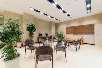 Reborn Suwon Silkroad Hotel