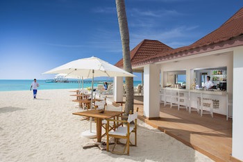 Diamonds Thudufushi Maldives Resort & Spa