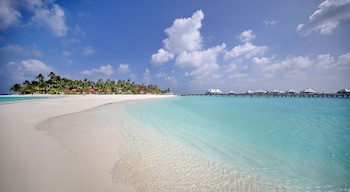 Diamonds Thudufushi Maldives Resort & Spa