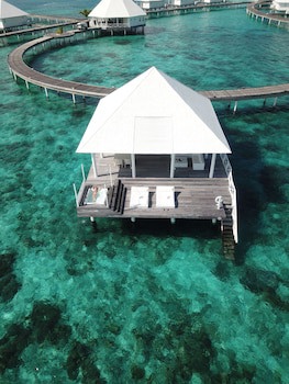 Diamonds Thudufushi Maldives Resort & Spa