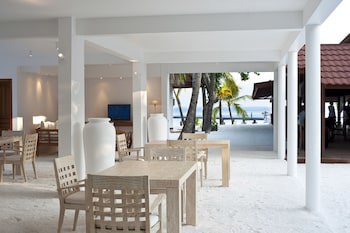 Diamonds Thudufushi Maldives Resort & Spa