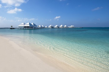 Diamonds Thudufushi Maldives Resort & Spa