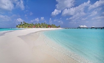Diamonds Thudufushi Maldives Resort & Spa