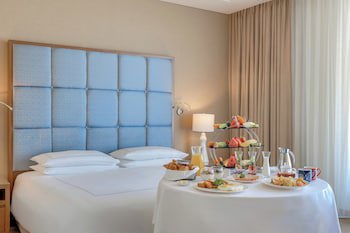 Swissotel Al Ghurair fotoğrafı