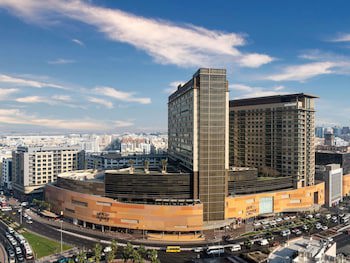 Swissotel Al Ghurair fotoğrafı