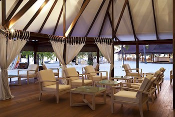 Diamonds Athuruga Maldives Resort & Spa