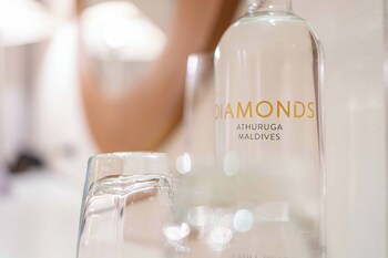 Diamonds Athuruga Maldives Resort & Spa