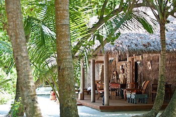 Diamonds Athuruga Maldives Resort & Spa