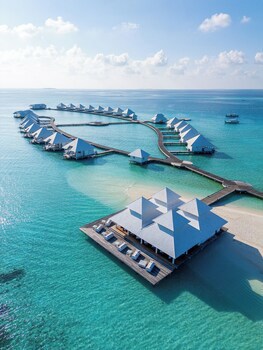 Diamonds Athuruga Maldives Resort & Spa
