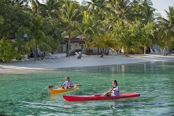 Diamonds Athuruga Maldives Resort & Spa