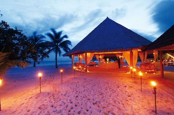 Diamonds Athuruga Maldives Resort & Spa