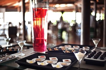 Diamonds Athuruga Maldives Resort & Spa