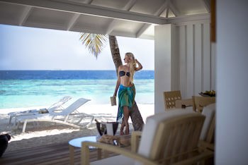 Diamonds Athuruga Maldives Resort & Spa