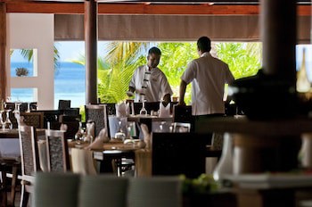 Diamonds Athuruga Maldives Resort & Spa
