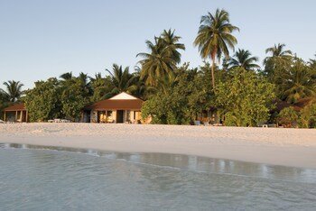 Diamonds Athuruga Maldives Resort & Spa