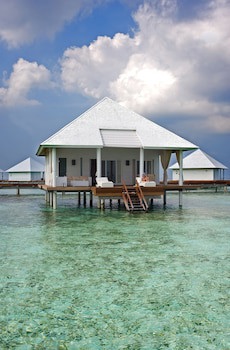 Diamonds Athuruga Maldives Resort & Spa