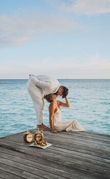 Diamonds Athuruga Maldives Resort & Spa