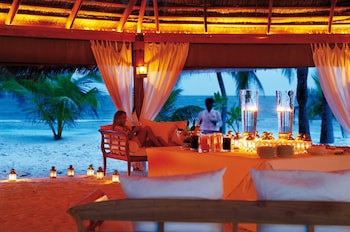 Diamonds Athuruga Maldives Resort & Spa