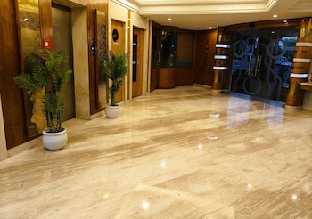 Chandra Inn