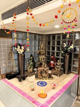 Chandra Inn