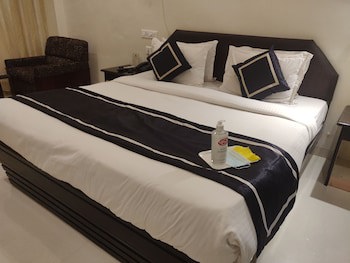 Chandra Inn