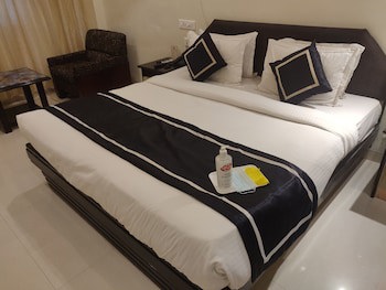 Chandra Inn